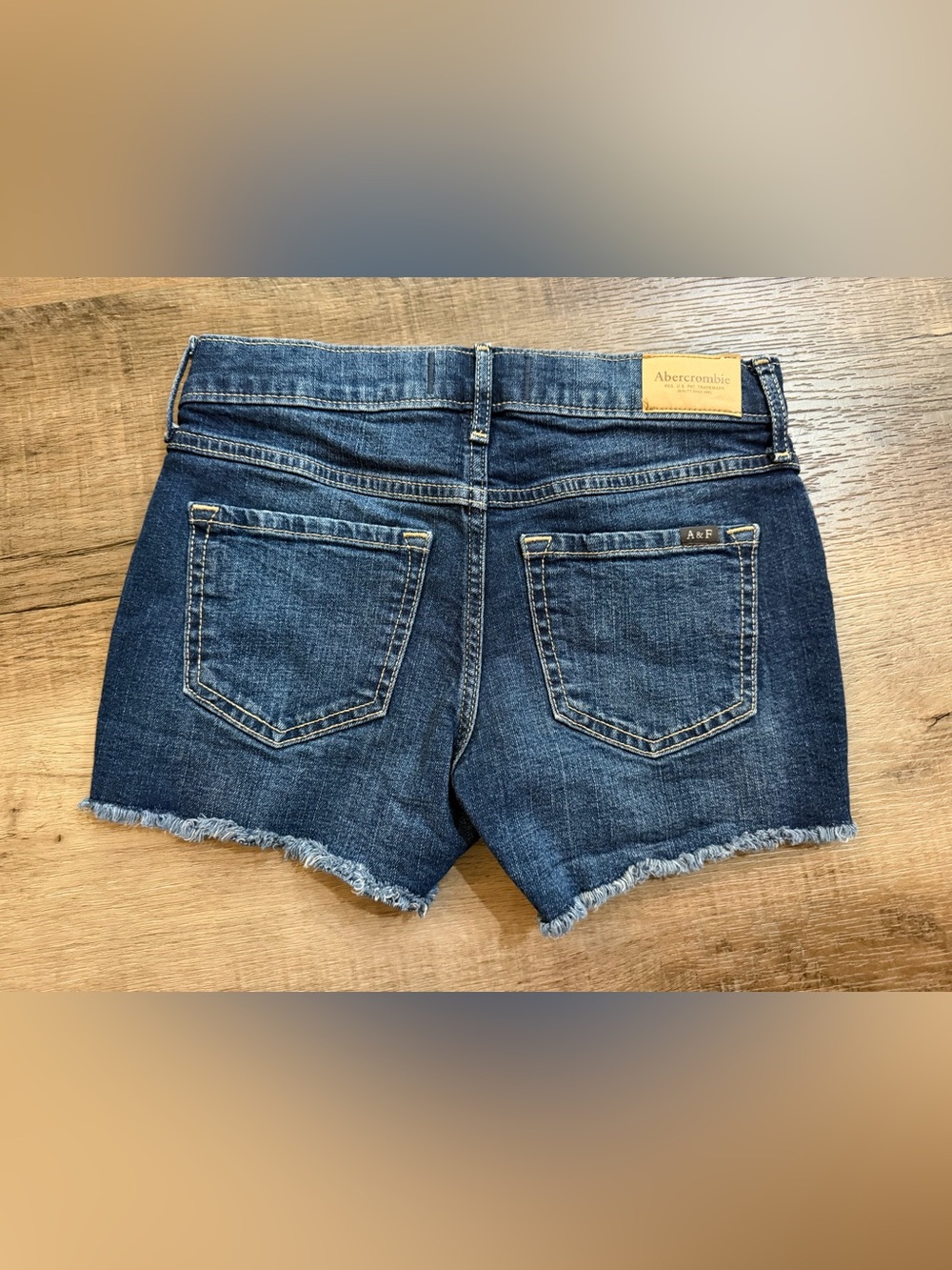 Abercrombie & Fitch Kids Distressed Girls Mid-Rise Midi Shorts Size 11/12